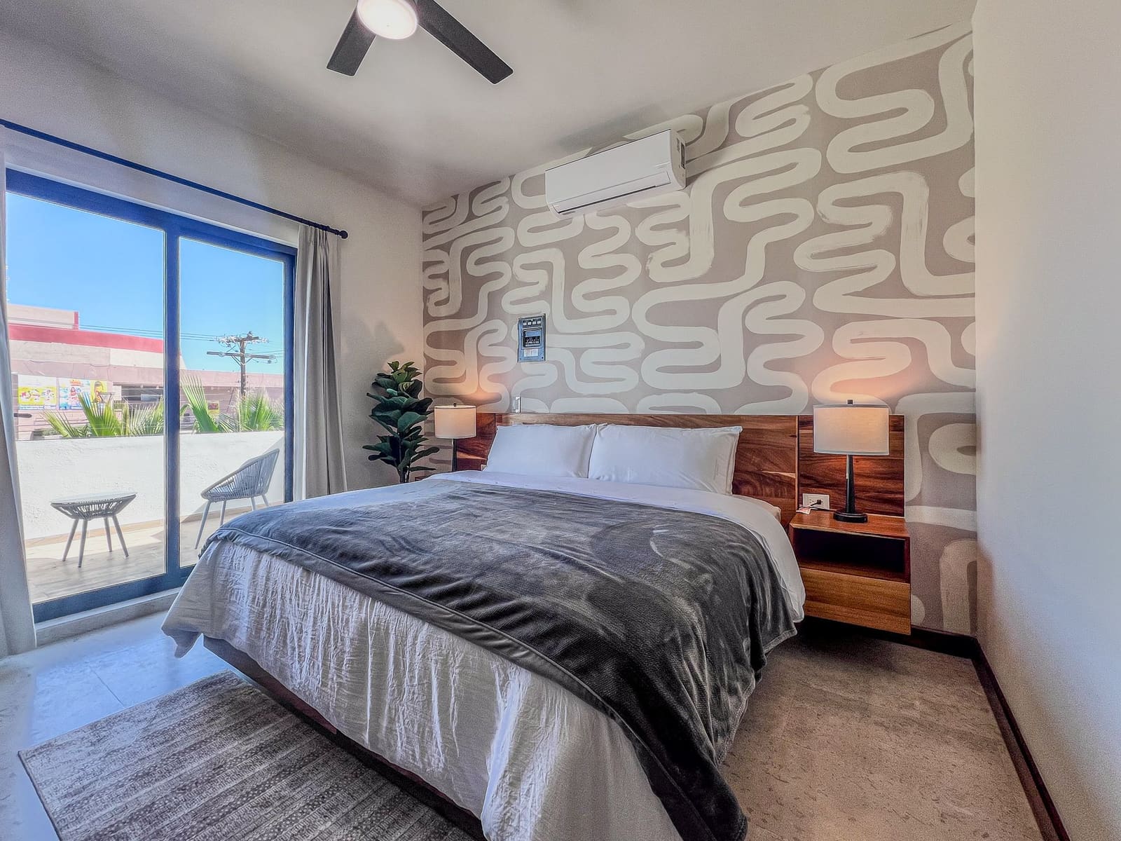 Bedroom opening onto the terrace